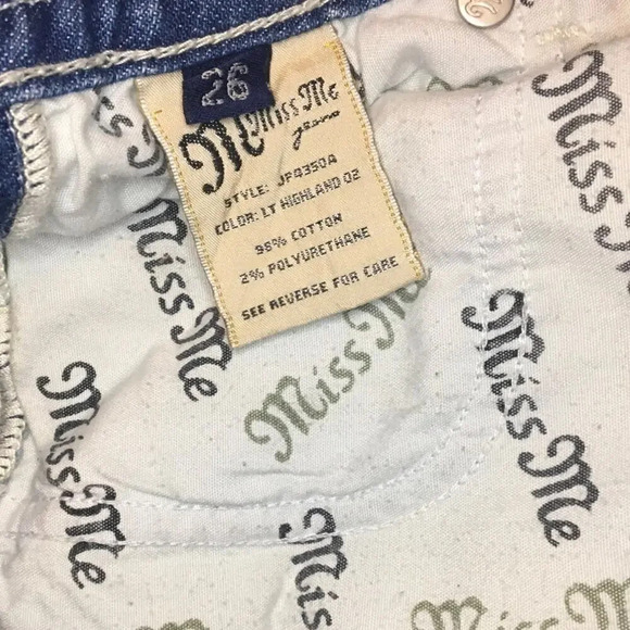 Miss Me Light Wash Faded Low Rise Slim Fit Cropped Jeans Size 26 - Picture 5 of 5